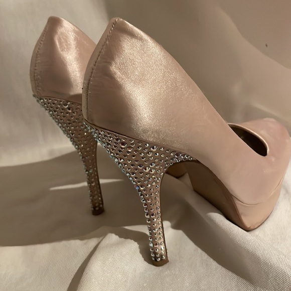 Qupid Hand studded Rhinestone heels - Picture 4 of 4